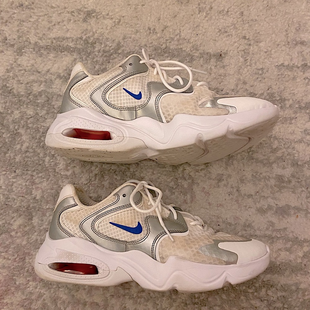 NIKE Air Max Sneakers